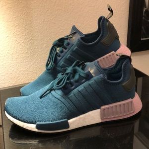 Size 9 Women Adidas Boost NMD_R1
